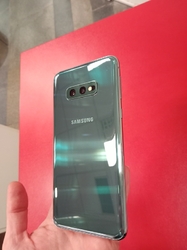 Samsung Galaxy S10e 128GB použitý