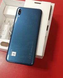 Huawei Y6 2019 2GB/32GB  použitý kompletní balení