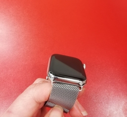 Apple Watch 6 44 mm Cellular použité