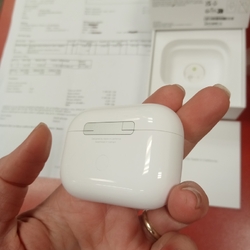 Apple AirPods Pro 2gen (2023) MTJV3M/A záruka 18 měsíců Datart použité