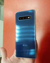 Samsung Galaxy S10 128GB použitý  