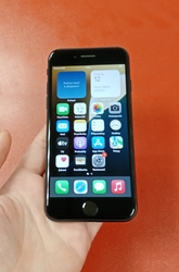Apple iPhone SE 2020 64GB použitý baterie na výměnu 