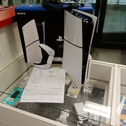 Playstation 5 PS5 Slim s mechanikou záruka 10/2026 ALZA použitý