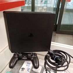 Playstation 4 Slim 500GB PS4 použitý