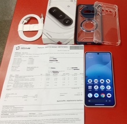 Nothing Phone 3a 12/256GB záruka do 3/2027 ALZA použitý - stav A