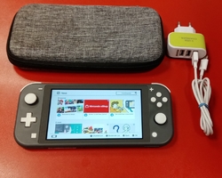 Nintendo Switch Lite použitý