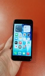 Apple iPhone SE 2022 64GB 5G použitý