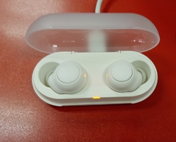 Sony WF-C500 rozbalené