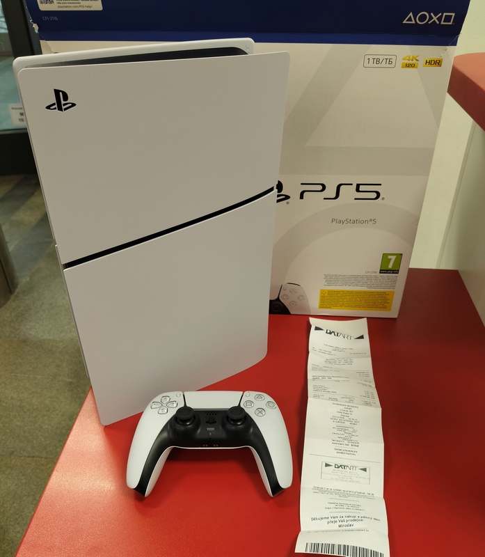 Playstation 5 PS5 Slim s mechanikou záruka 21 měsíců Datart použitý