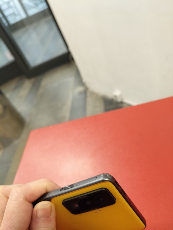 Xiaomi Poco F4 GT 5G 8GB/128GB použitý