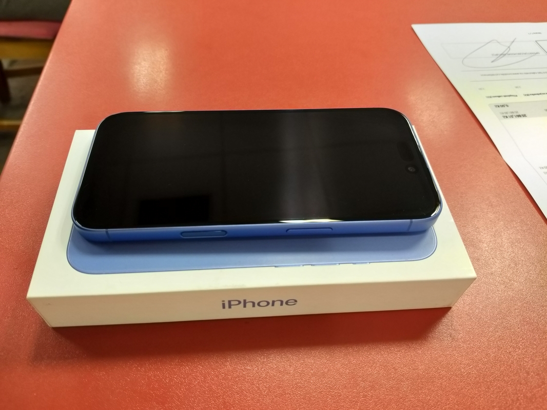 Apple iPhone 16 128GB záruka T-mobile 2/2027 použitý - stav A