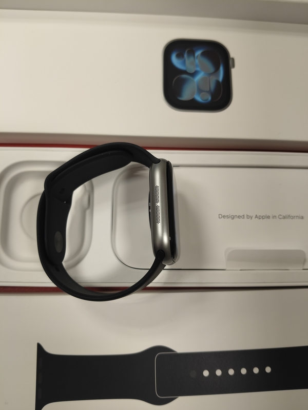 Apple Watch 11 46mm  Cellular záruka 23 měs Vodafone odzkoušené