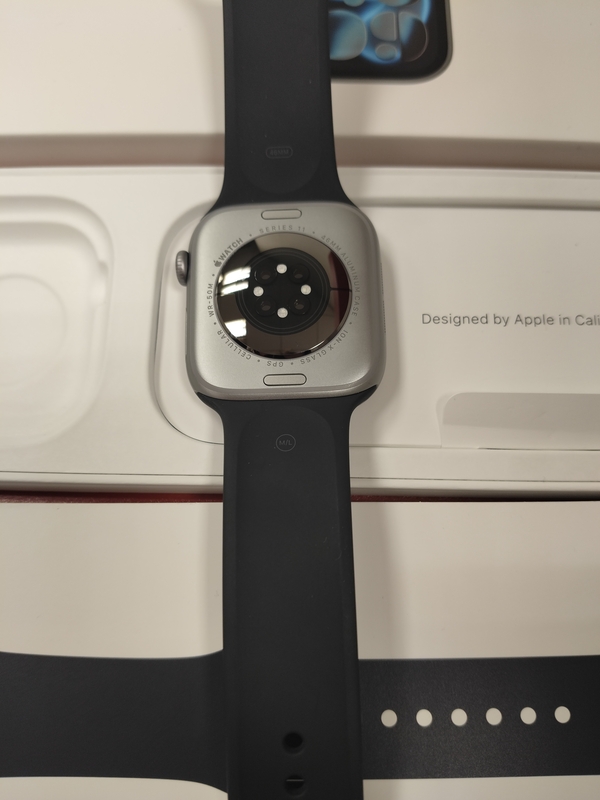 Apple Watch 11 46mm  Cellular záruka 23 měs Vodafone odzkoušené