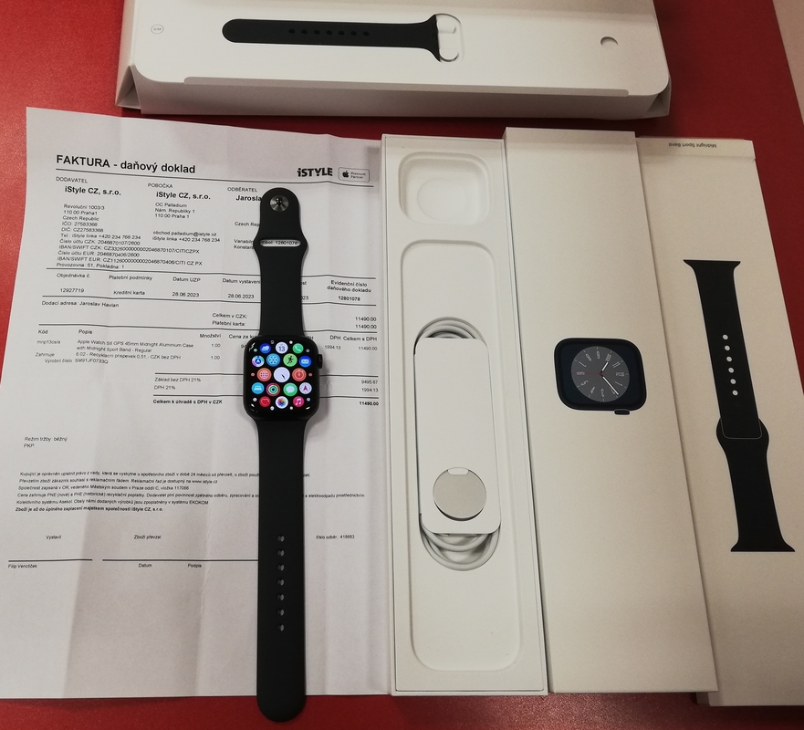 Apple Watch 8 45mm záruka 21 měsíců iStyle odzkoušené 