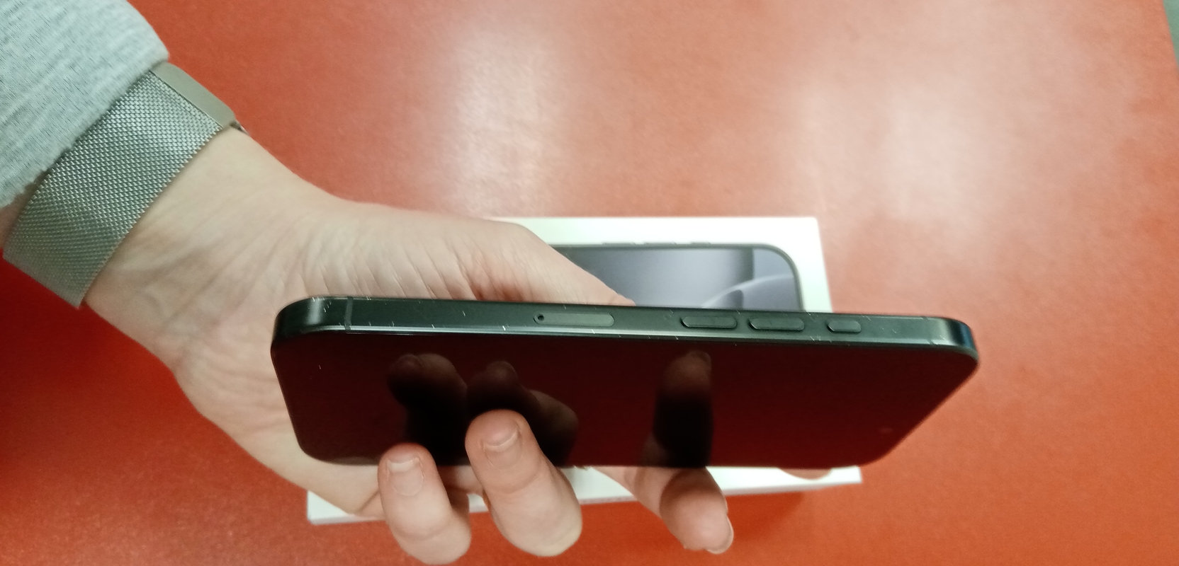 Apple iPhone 16 Pro 128GB  použitý