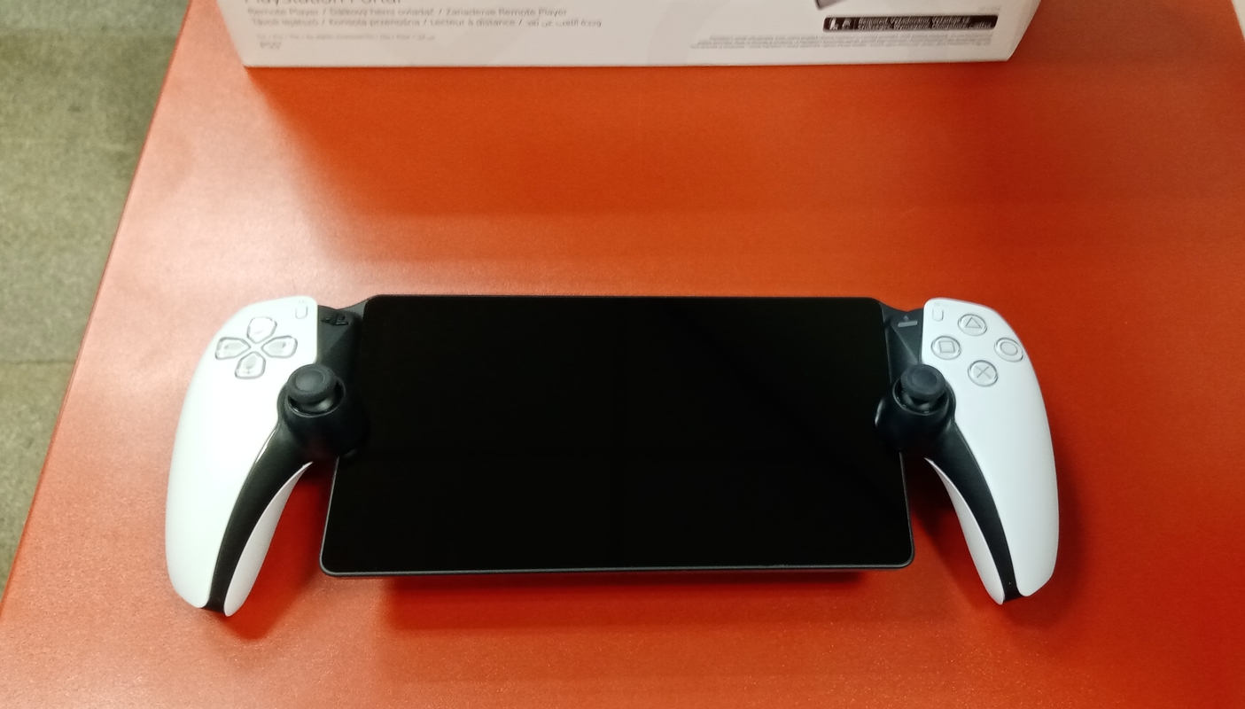 Sony PlayStation Portal  Remote Player použitý - stav A 