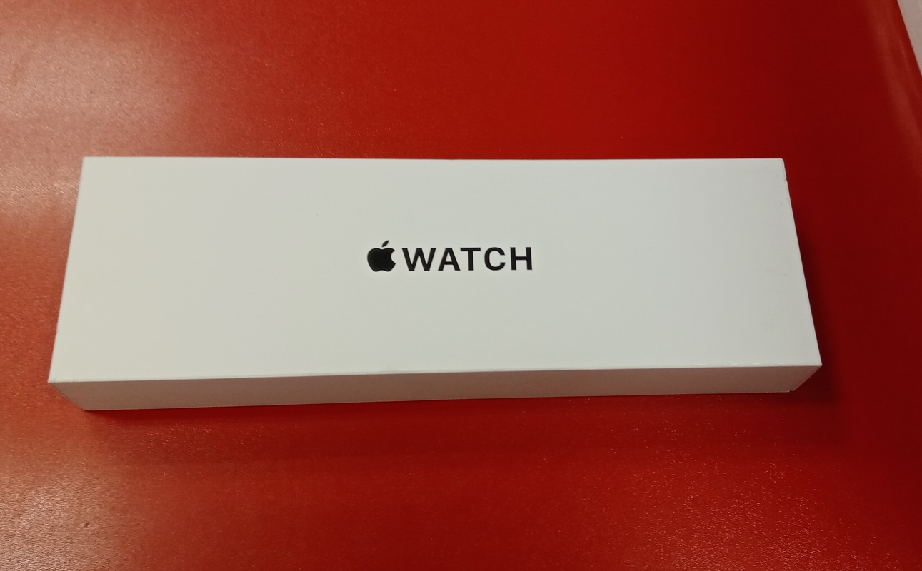 Apple Watch SE 3 GPS + Cellular 40mm temně inkoustový hliník - temně inkoustový sportovní řemínek - M/L (MEPC4MP/A)