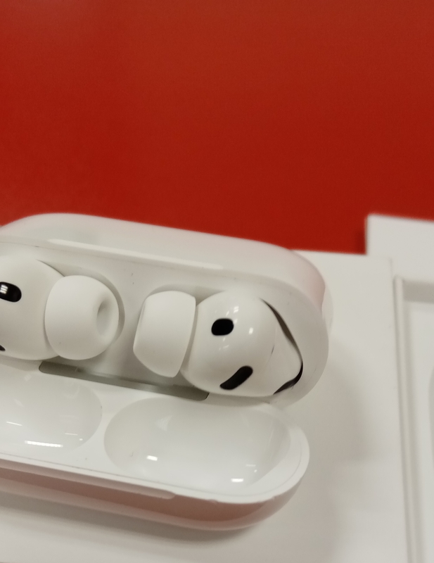 Apple AirPods Pro 3 záruka 22 měs. Smarty použité 
