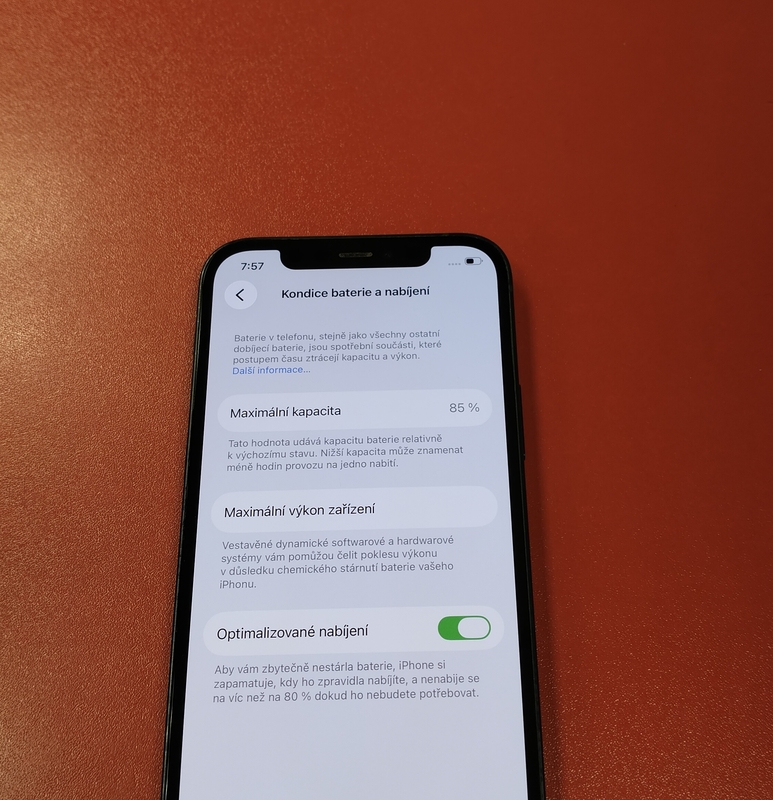 Apple iPhone 12 64GB použitý